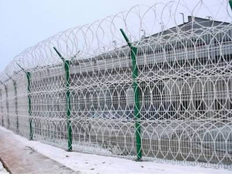 Guide to Welded Razor Wire Mesh Fencing Application