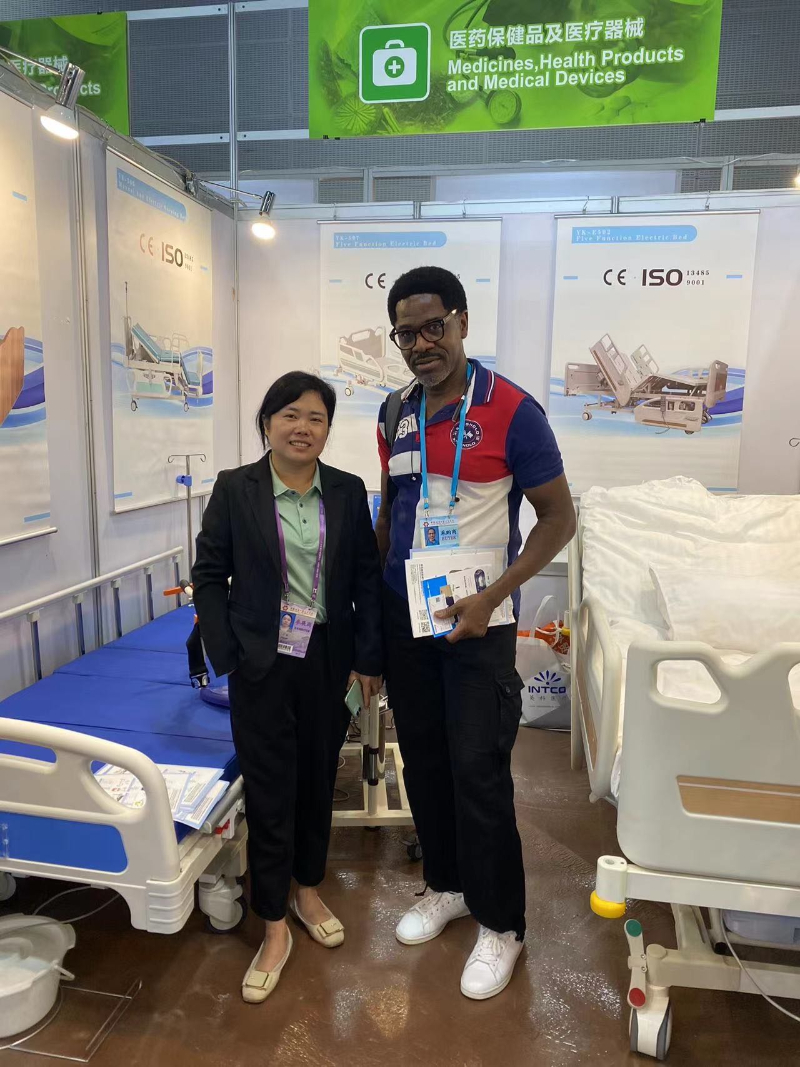 Warmly celebrate araway medica 135thl canton fair full of success