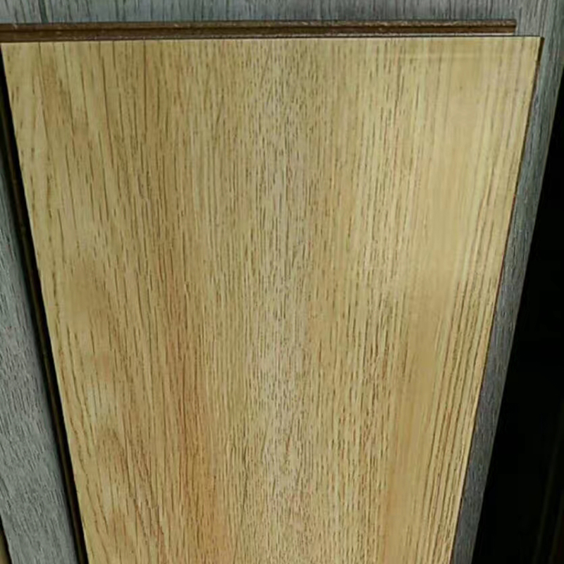 China Good Supplier 12mm Floor Laminate Wood Flooring