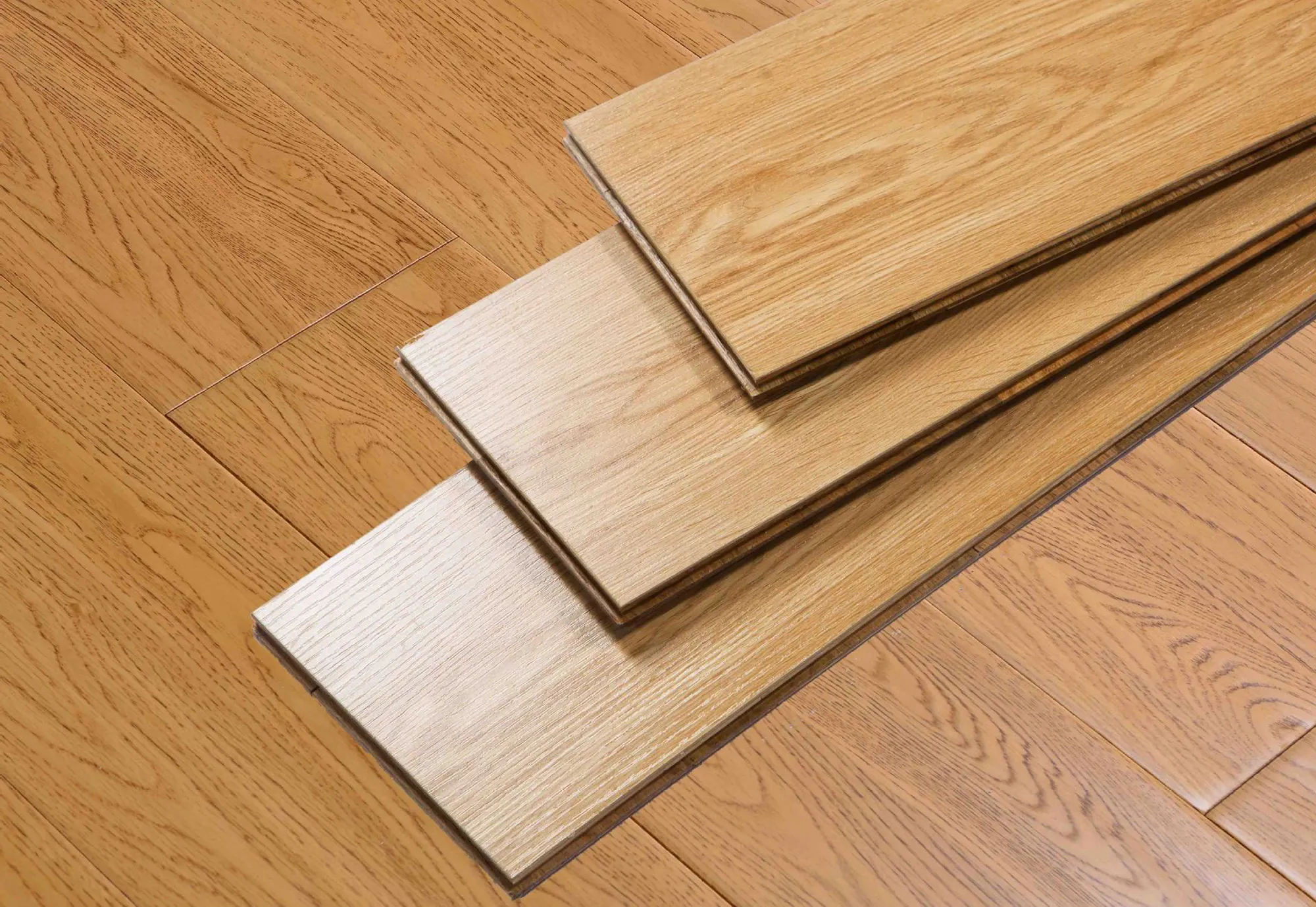 AC4 Grade Easy Click Finished Laminate Flooring