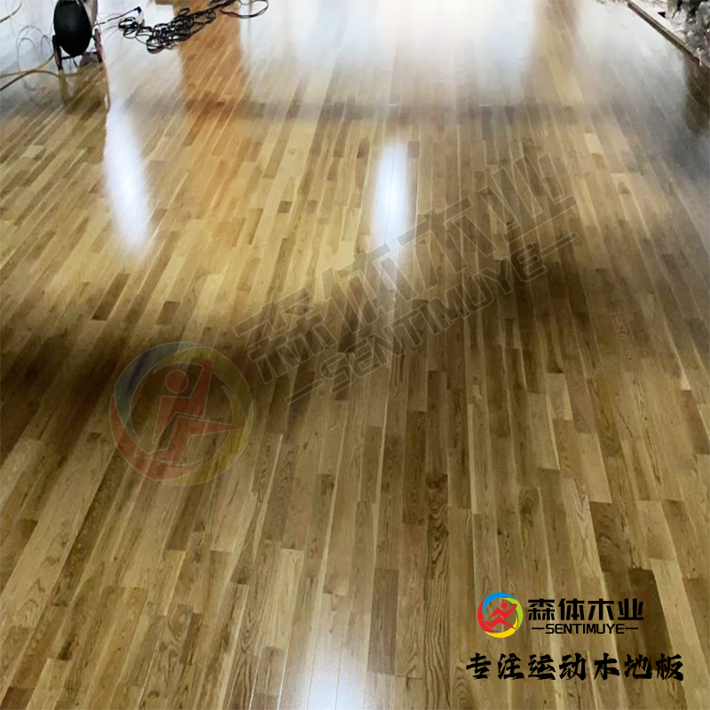 オークスポーツ木製フローリング、ローラースケート無垢材フローリング