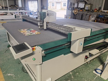 How To Use And Maintain Oscillating Knife CNC Cutter?