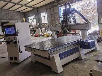 The Future of Woodworking: Integrating CNC Woodworking Machinery into Industry 4.0