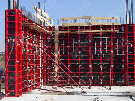 Is Steel or Aluminum Formwork Better?