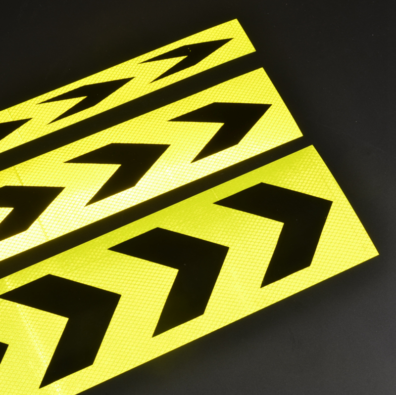 Adesivi riflettenti con freccia per paraurti per camion