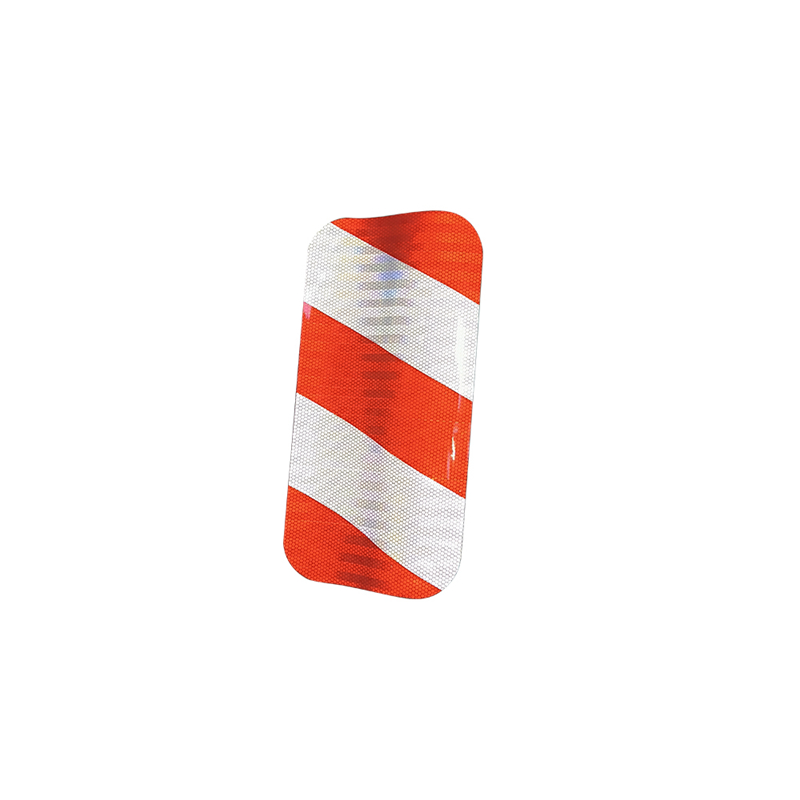 Segnaletica riflettente con guida lineare