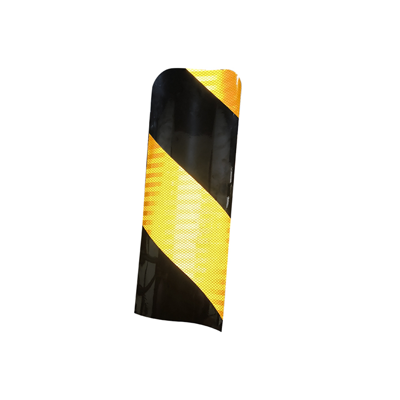 Segnaletica riflettente con guida lineare