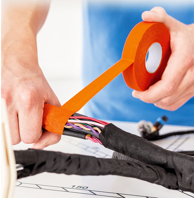 Nastro in tessuto poliestere per autoveicoli