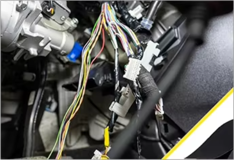 Nastro in tessuto poliestere per autoveicoli