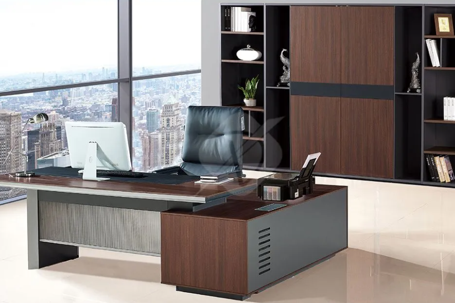 Exquisite design of business desk provides you with a comfortable office space, worth your choice