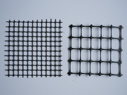 Advantages of Biaxially Stretched Plastic Geogrids over Metal Grids