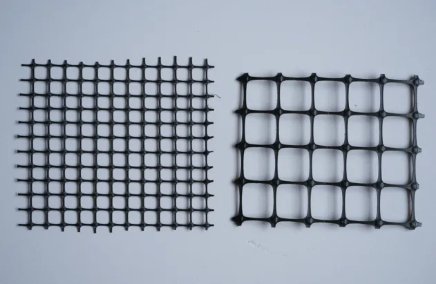 {Biaxial stretch plastic geogrid}