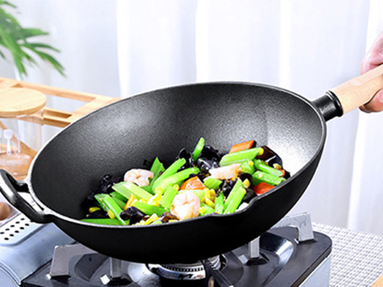 The 6 Benefits of Using Cast Iron Cookware