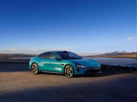 Over US$30,000, which would you choose between Xiaomi SU7 or Porsche?