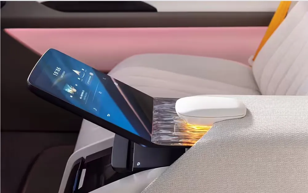 What will the future intelligent cockpit look like? Yanfeng releases XiM25 exhibition car?