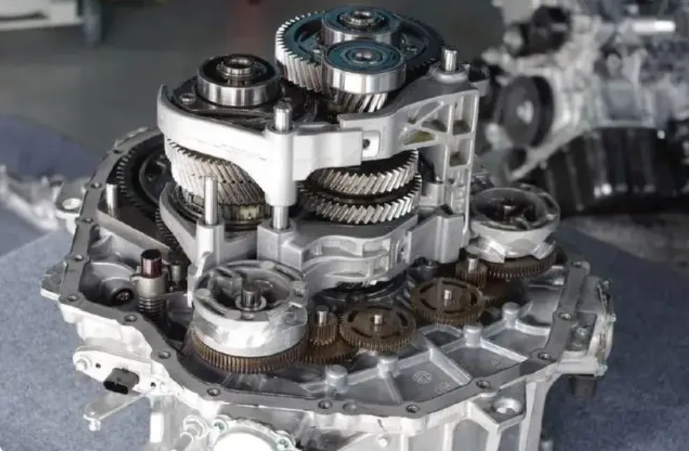 The showdown between mainstream transmissions: a comprehensive analysis of their advantages and disadvantages