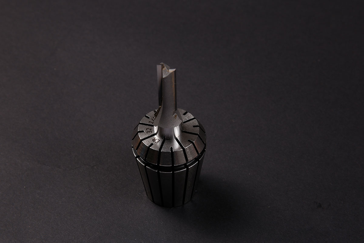 How to Properly Clamp a Straight Sizing Bit?