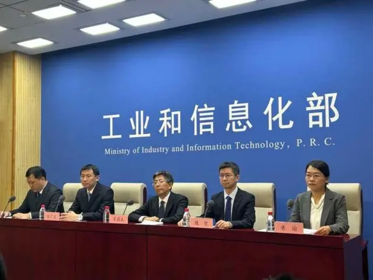 China's New Materials Industry Sees Over 10% Growth in Output Value from January to November