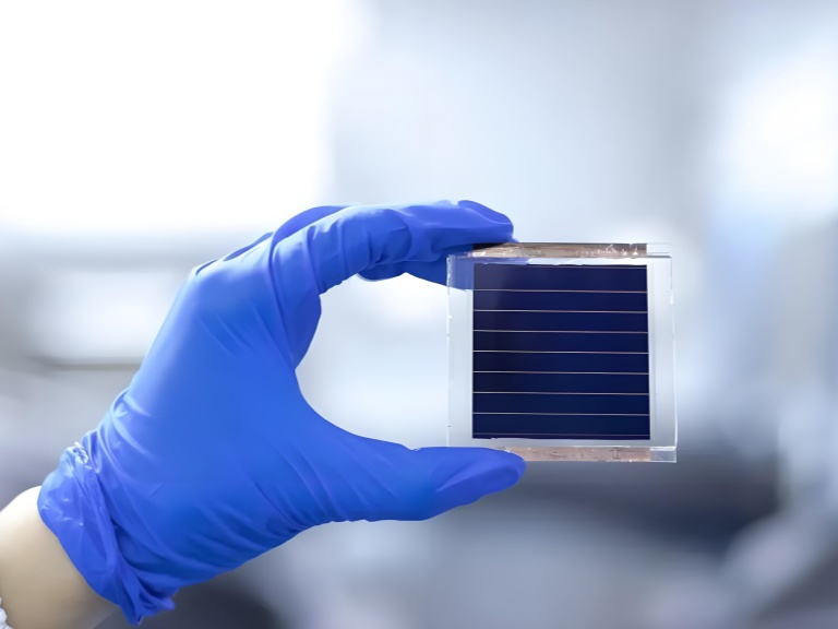 Breakthrough in Perovskite Solar Cells Achieved in China: Conversion Efficiency Exceeds 26%