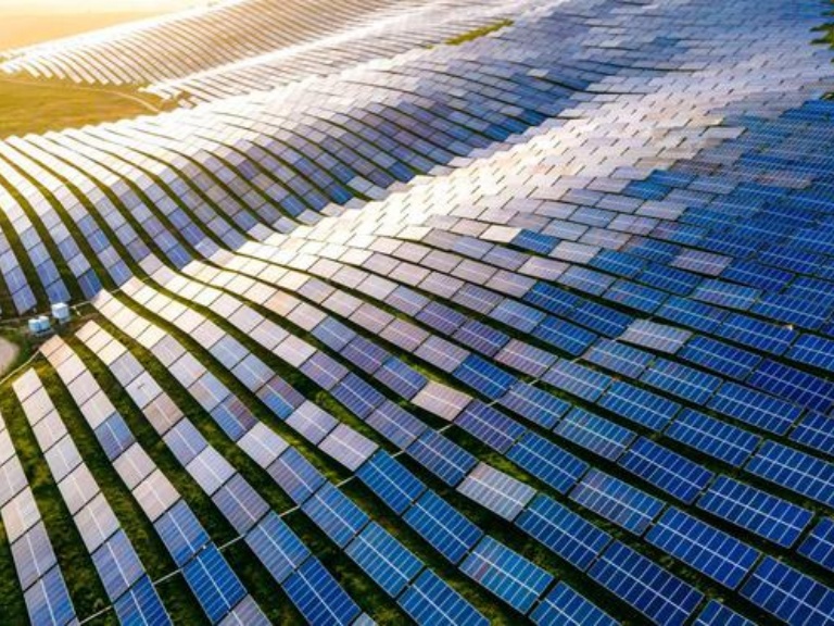World’s First High-Efficiency Flexible Silicon Solar Cell Set for Mass Production