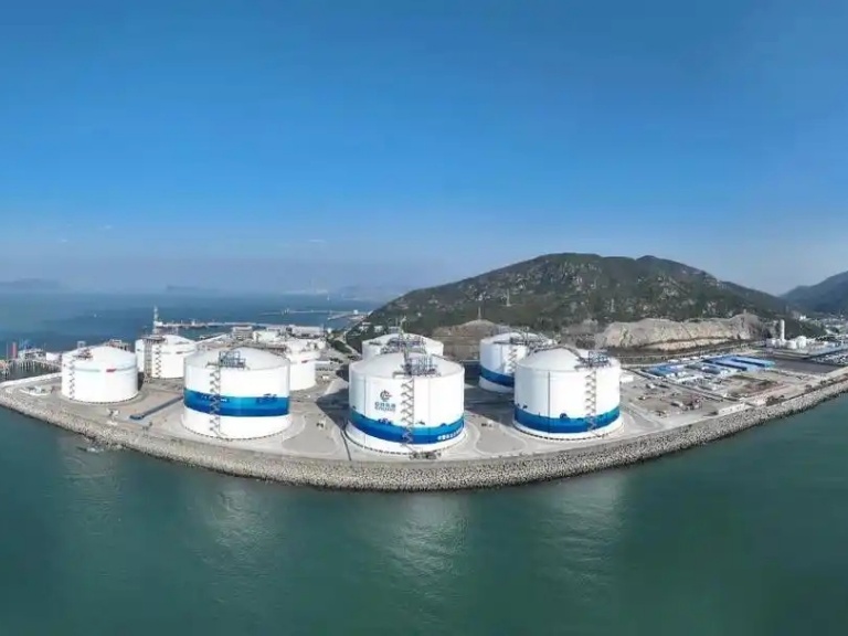 China’s First LNG-Powered Green AI Computing Center Launches in Zhuhai