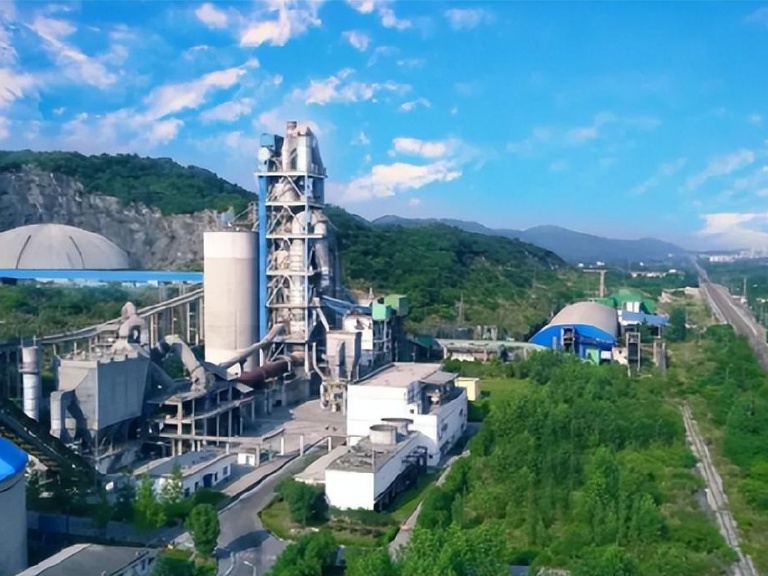 China’s National Carbon Market Expands to Include Cement Sector, Raising the Bar for Industry Players