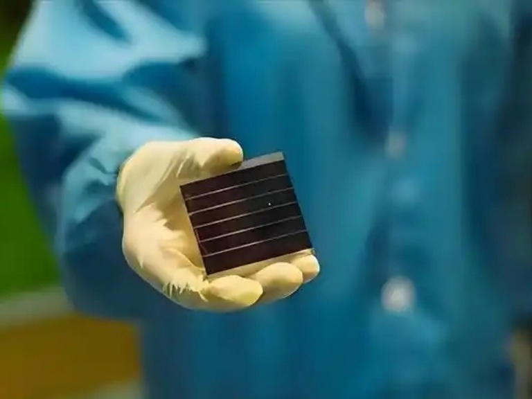 Flexible Perovskite Solar Cell Sets New Benchmark with 23.8% Efficiency