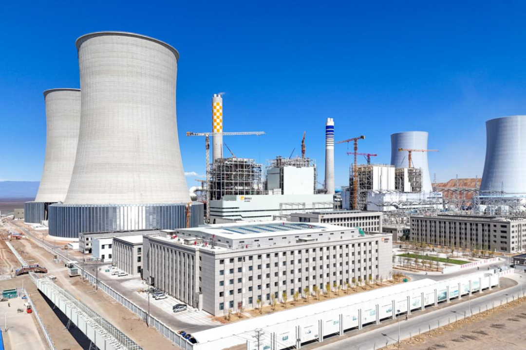 First Million-Kilowatt Coal-fired Unit of the “Xinjiang Power to Chongqing” Project Goes into Operation