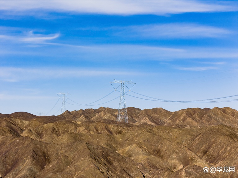 China Commissions Xinjiang–Chongqing UHVDC Line to Deliver Over 36 Billion kWh Annually