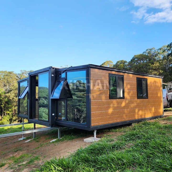 40Ft Luxury Expandable Container House for Villa Steel Glass