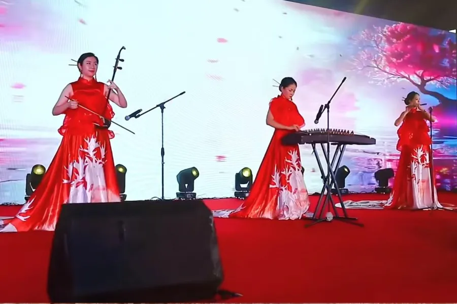 Shengsheng Wood held the 20th anniversary celebration