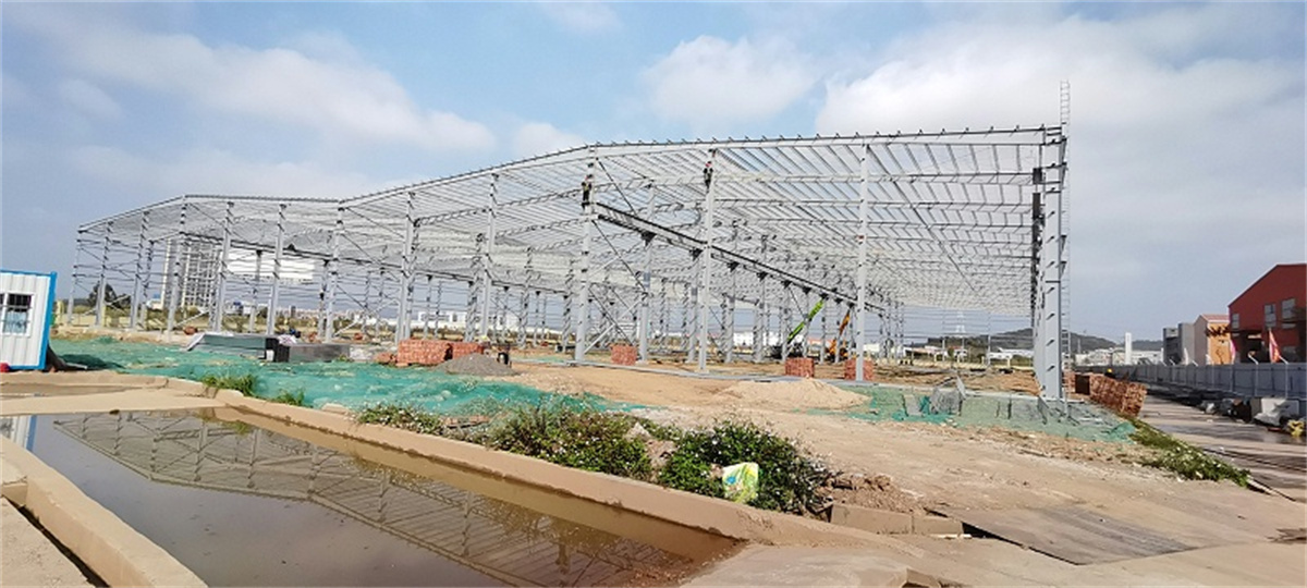 China's Modern Industrial Design Prefabricated Steel Structure Warehouse Building for Apartment Office