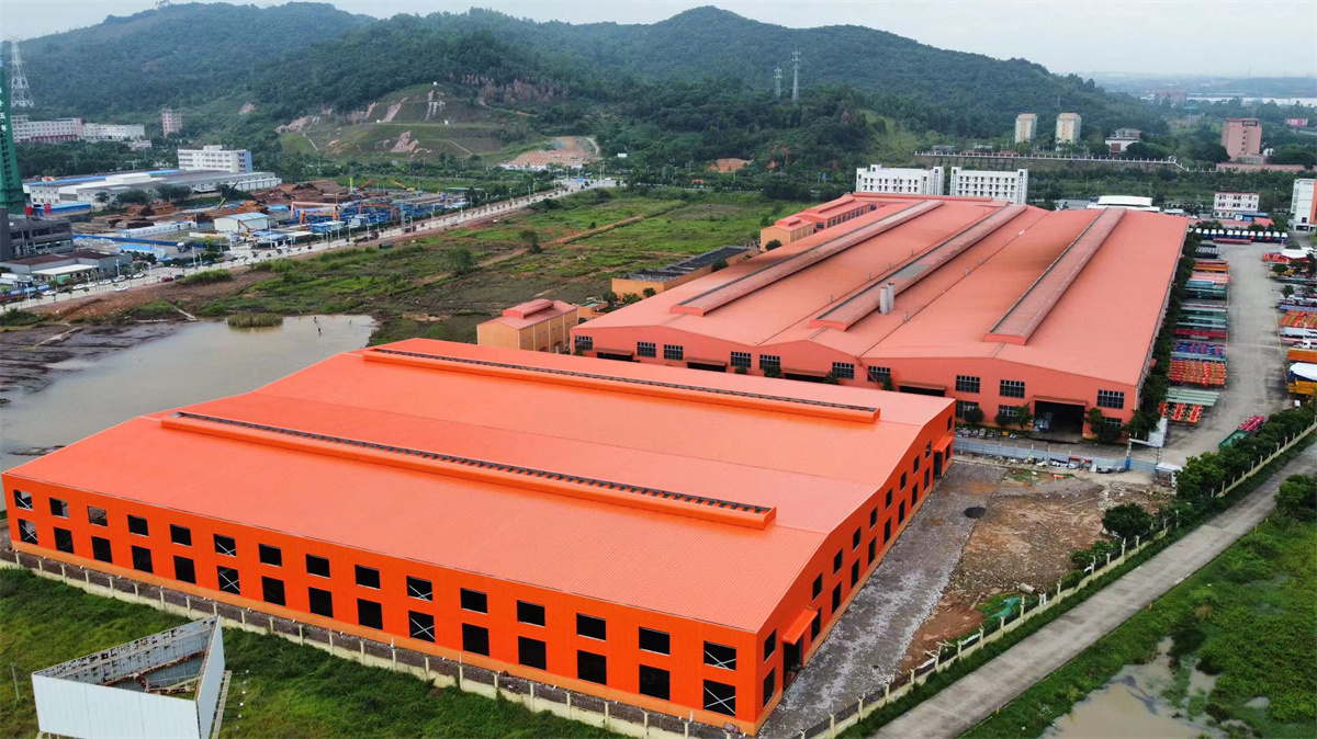 Modern Light Steel Structure Prefabricated Steel Structure Warehouse In Poland