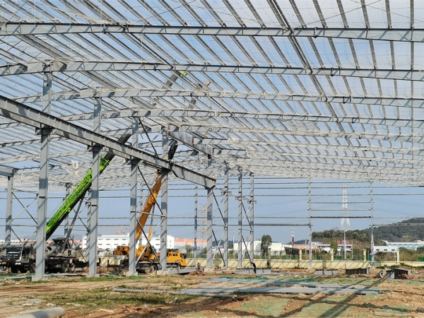 Modern Light Steel Structure Prefabricated Steel Structure Warehouse In Poland