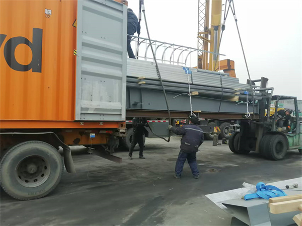 steel structure aircraft hangar project in UK