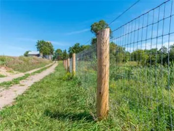 Types and uses of field fences