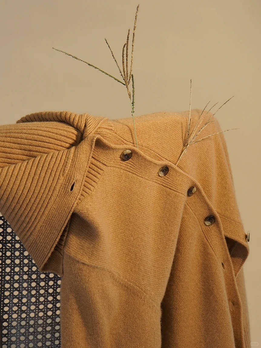 Sustainable Luxury: Exploring the Eco-Friendly Benefits of Natural Fibers