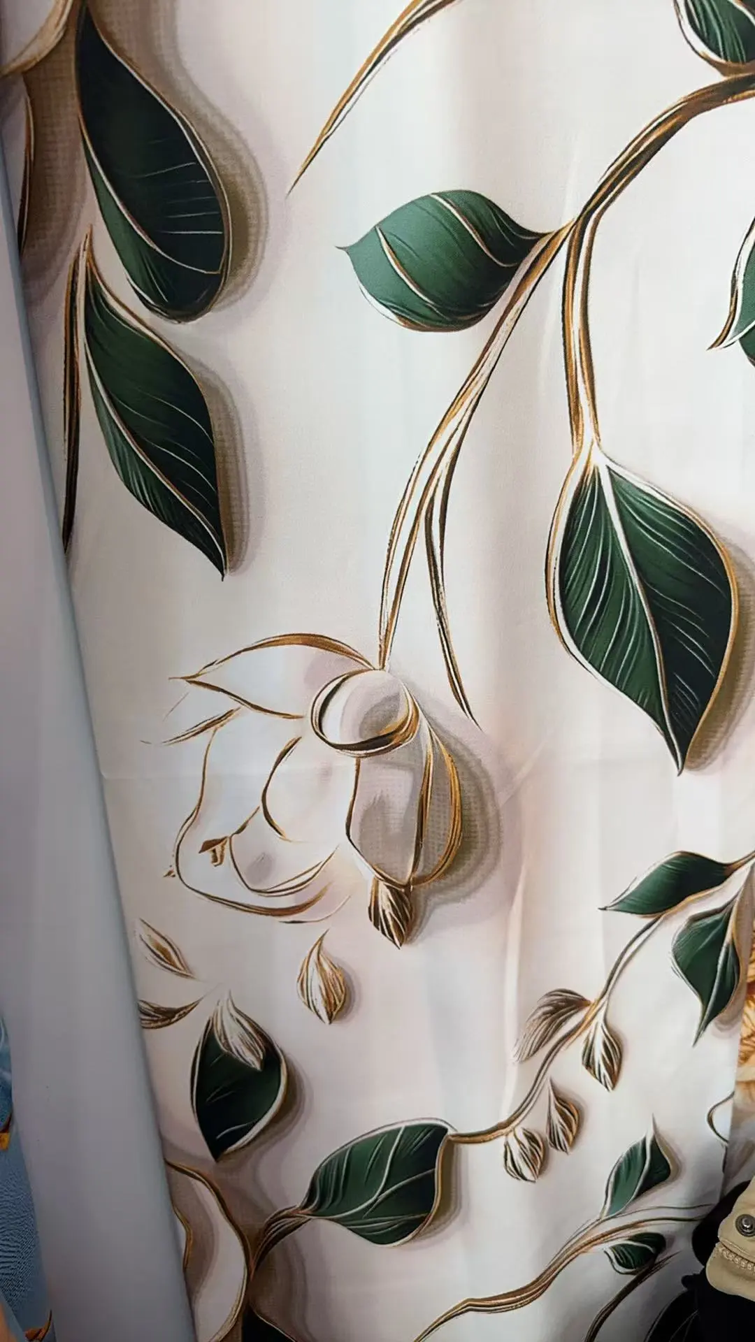 What is the difference between cotton and linen?