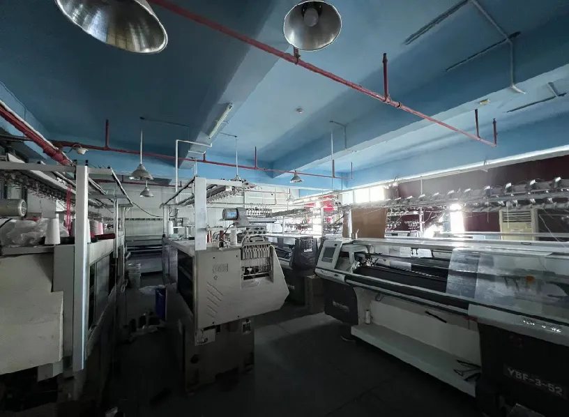 O fabryce swetrów ZeFeng