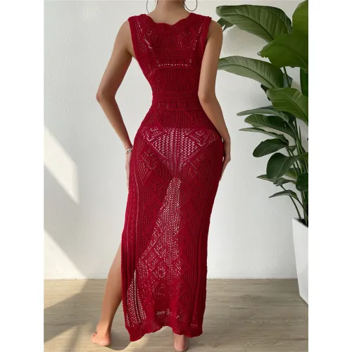 Сукня-светр жіноча червоного кольору з вирізами