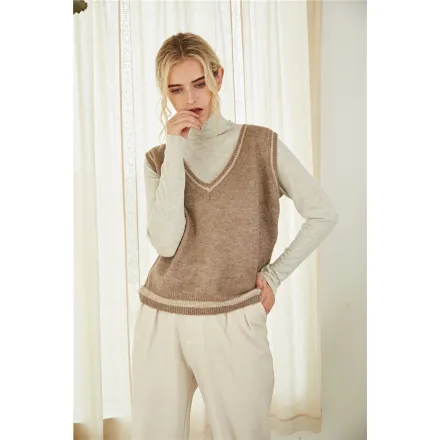 Mion-sgreadh h-uile-dath pullover.