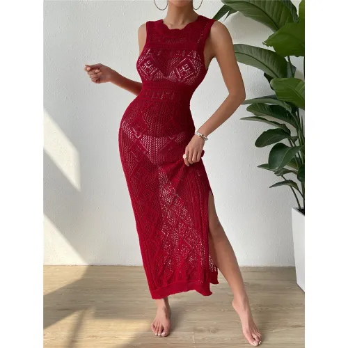 Жіноча червона светр-сукня з вирізами