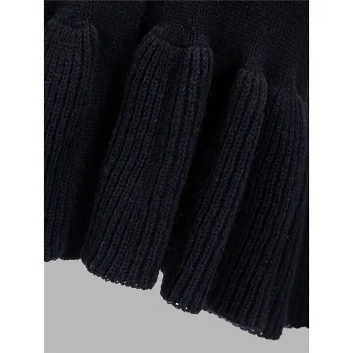 Женский пуловер с пуговицами