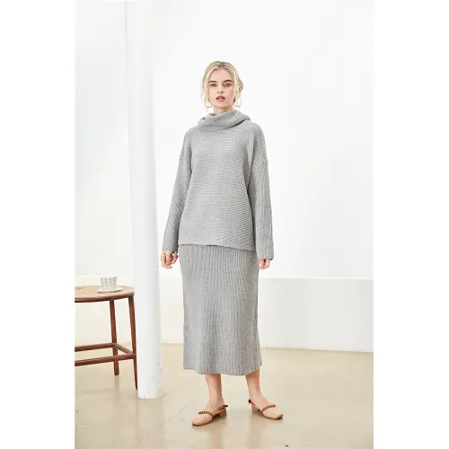 Ladies Knit Sweater Set Supplier