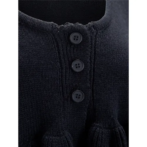 Женский пуловер с пуговицами