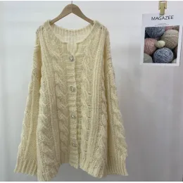 Women knitted buttoned cardigan sweater
