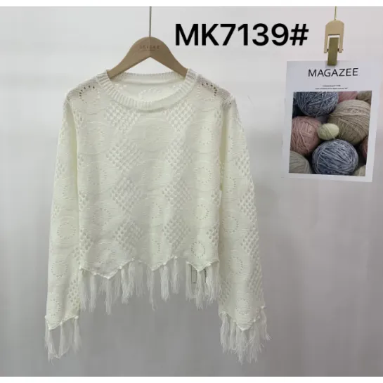 Women pullover sweater with tassel fashion