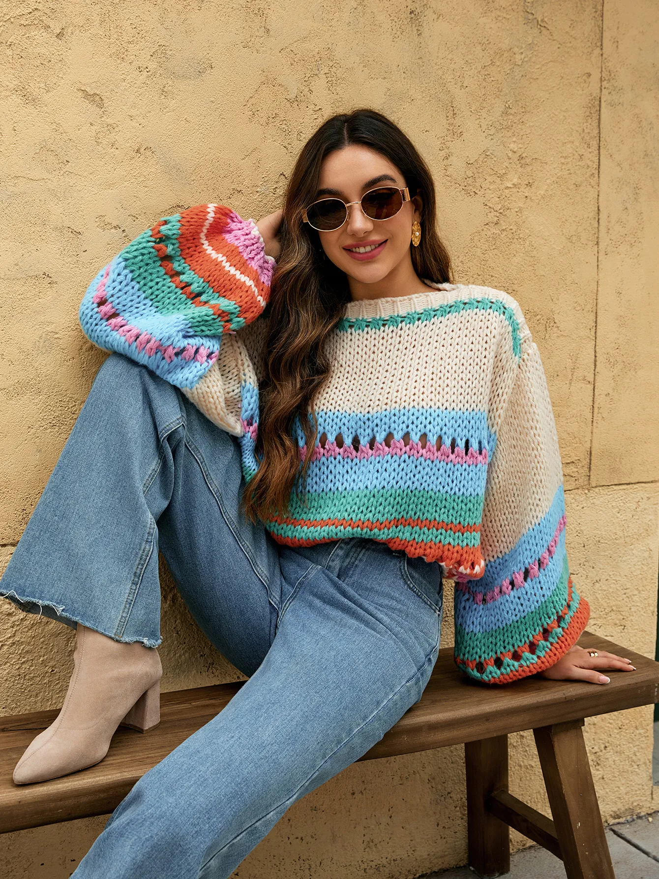 Женский вязаный свитер