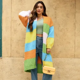Женский длинный свитер-жакет с цветными вставками