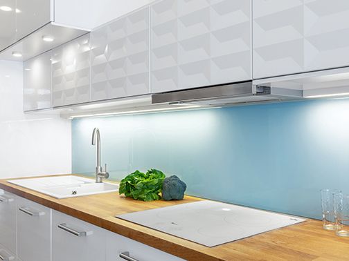 Inductie -kookplaat in verschillende kleuren: gemakkelijk bijpassende woningontwerp